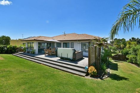 Photo of property in 353 Gulf Harbour Drive, Gulf Harbour, Whangaparaoa, 0930