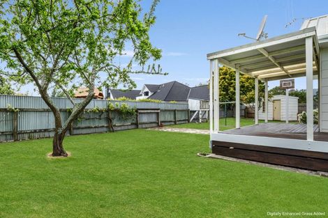 Photo of property in 3 Kirkcaldie Grove, Levin, 5510