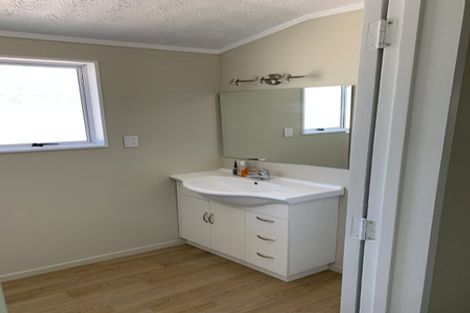 Photo of property in 43 Arthur Crescent, Hilltop, Taupo, 3330