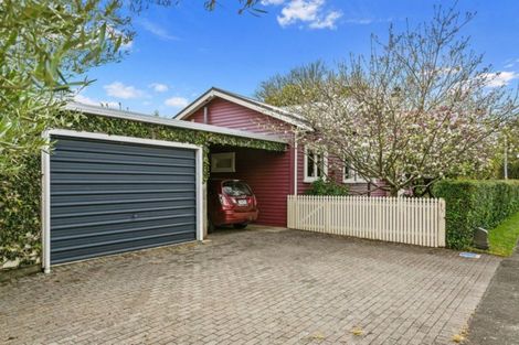 Photo of property in 12 Grosvenor Street, Cambridge, 3434