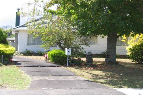 Photo of property in 12 La Rosa Street, Green Bay, Auckland, 0604