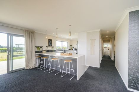 Photo of property in 15 Highland View Drive, Tokomaru, Palmerston North, 4474