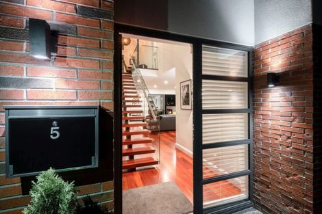 Photo of property in 5 Garland Lane, Leamington, Cambridge, 3432