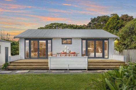 Photo of property in 29 Airini Road, Waimarama, 4294