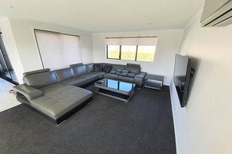 Photo of property in 25 Lippiatt Crescent, Pokeno, 2402