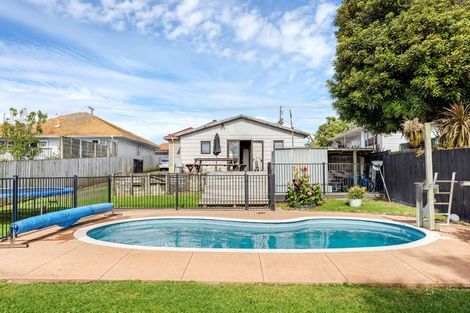 Photo of property in 101 Astley Avenue, New Lynn, Auckland, 0600