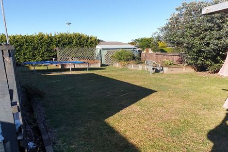 Photo of property in 82 Sandspit Road, Waiuku, 2123