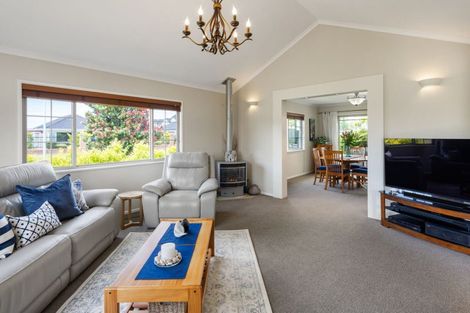 Photo of property in 12 Featherstone Drive, Flagstaff, Hamilton, 3210