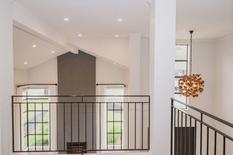 Photo of property in 16 Kinmont Rise, East Tamaki Heights, Auckland, 2016