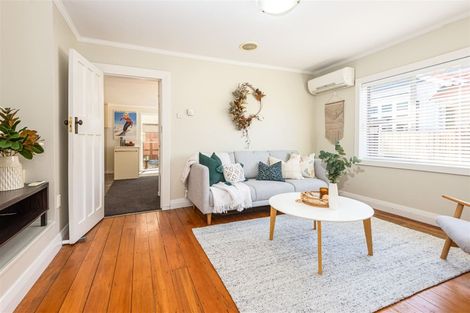 Photo of property in 17 Ensors Road, Opawa, Christchurch, 8023