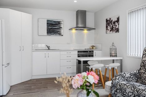 Photo of property in 11 Kamahi Crescent, Papamoa Beach, Papamoa, 3118