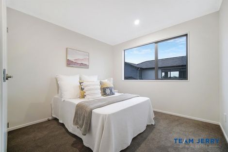 Photo of property in 83 Clarks Beach Road, Clarks Beach, 2122