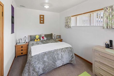 Photo of property in 16 Ongo Road, Hunterville, 4730