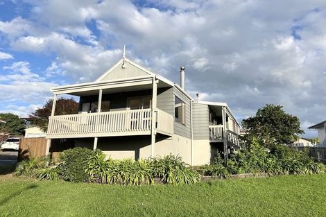 Photo of property in 46 Marendellas Drive, Bucklands Beach, Auckland, 2014