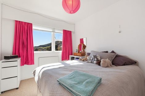 Photo of property in 12 Lupin Terrace, Tawa, Wellington, 5028
