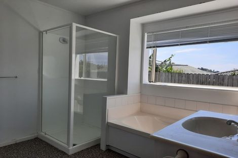 Photo of property in 9 Shenton Place, Burswood, Auckland, 2013