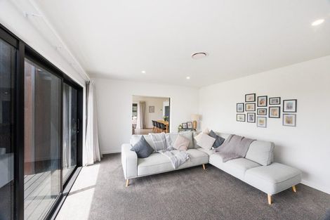 Photo of property in 2 Mataki Lane, Halcombe, 4779