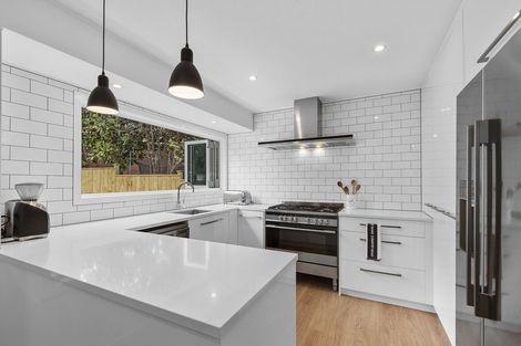 Photo of property in 4/203 Lake Road, Belmont, Auckland, 0622