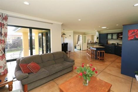 Photo of property in 23 Admiral Crescent, Flagstaff, Hamilton, 3210