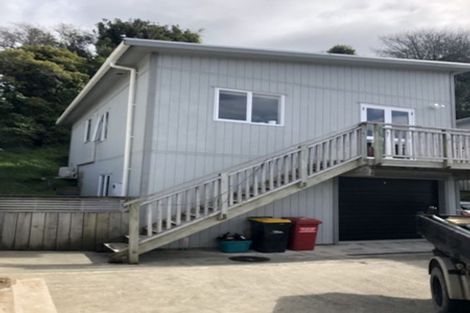 Photo of property in 26 Redwood Avenue, Tawa, Wellington, 5028