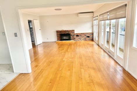 Photo of property in 1 Mack Place, Red Hill, Papakura, 2110