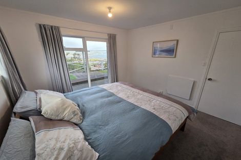 Photo of property in 35 Acacia Avenue, Maungaraki, Lower Hutt, 5010