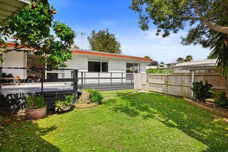 Photo of property in 1335b Papamoa Beach Road, Papamoa Beach, Papamoa, 3118