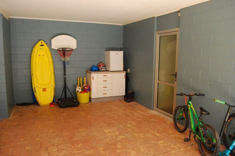 Photo of property in 250a Waikawa Road, Waikawa, Picton, 7220