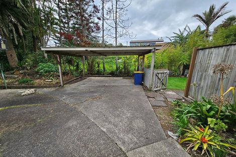 Photo of property in 4a Griffiths Place, Te Atatu South, Auckland, 0610