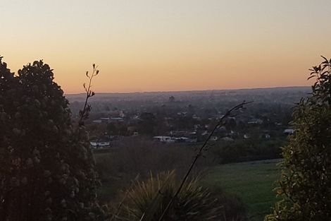 Photo of property in 308 Aokautere Drive, Aokautere, 4471