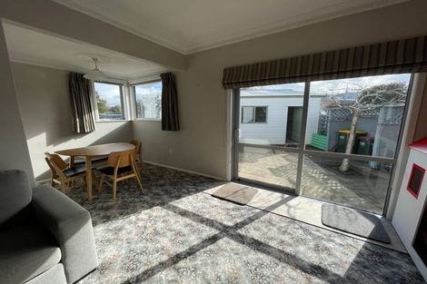 Photo of property in 96 Knights Road, Hutt Central, Lower Hutt, 5010