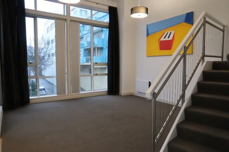 Photo of property in Stadium Garden Flats, 107/107 Thorndon Quay, Pipitea, Wellington, 6011