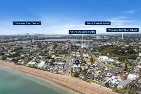 Photo of property in Seaview Apartments, 3/64 Milford Road, Milford, Auckland, 0620