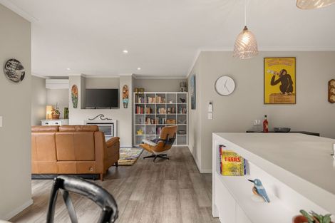 Photo of property in 6 Alluvial Court, Arthurs Point, Queenstown, 9371