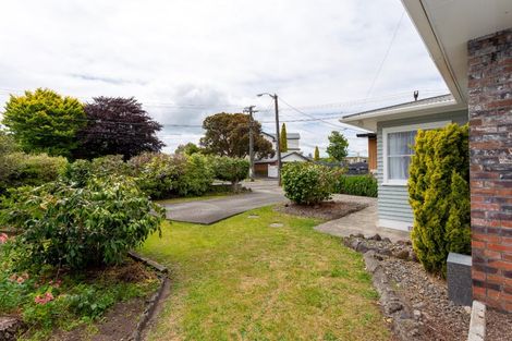 Photo of property in 19 Great North Road, Saint Johns Hill, Whanganui, 4501