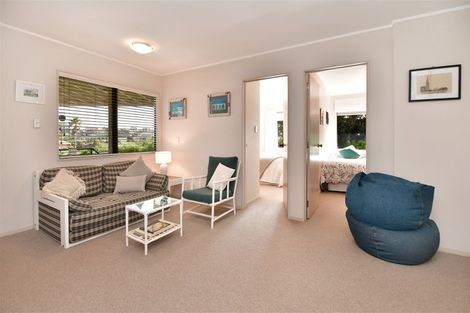 Photo of property in 29 Marellen Drive, Red Beach, 0932