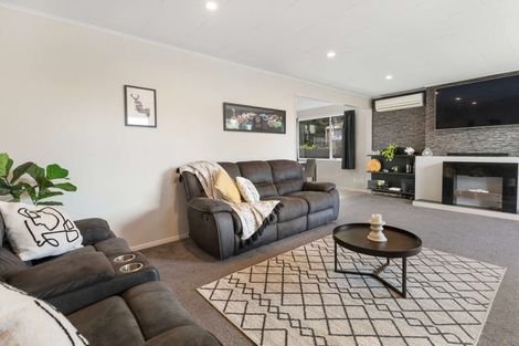 Photo of property in 4 Aspiring Avenue, Milson, Palmerston North, 4414