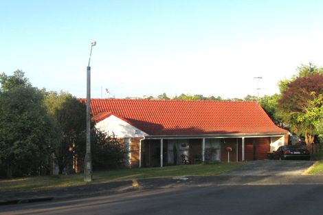 Photo of property in 10 Busbridge Place, Hillcrest, Auckland, 0627