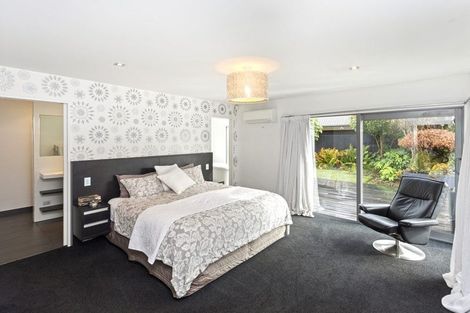 Photo of property in 107 Gardiners Road, Harewood, Christchurch, 8051