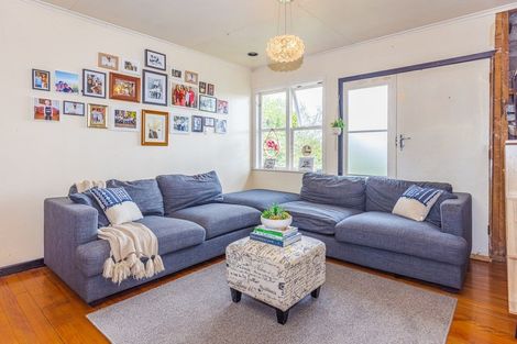 Photo of property in 14 Tawhero Street, Gonville, Whanganui, 4501