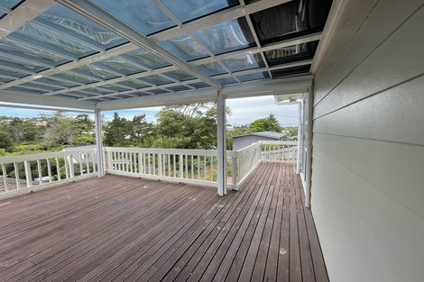 Photo of property in 14 Erica Road, Sunnynook, Auckland, 0620