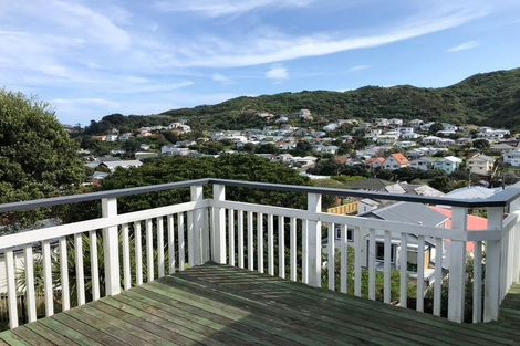 Photo of property in 28 Melbourne Road, Island Bay, Wellington, 6023