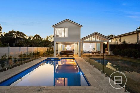 Photo of property in 15 Church Street, Northcote Point, Auckland, 0627