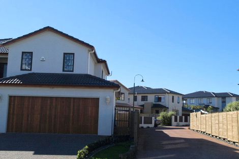 Photo of property in 46 Amberwood Drive, Northpark, Auckland, 2013