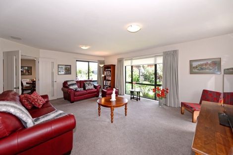 Photo of property in 10 Koura Drive, Rangiora, 7400