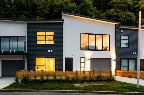 Photo of property in 4 Tradewinds Drive, Whitby, Porirua, 5024