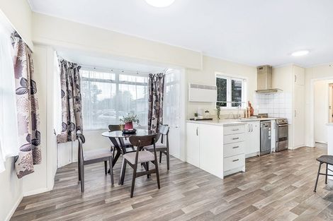 Photo of property in 14 Liston Crescent, Hillcrest, Hamilton, 3216