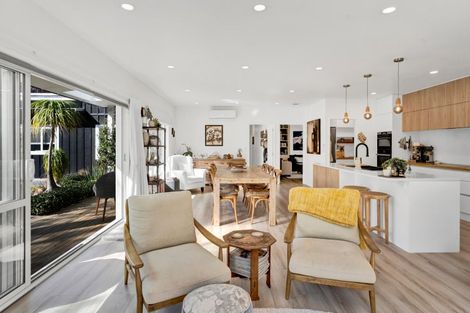 Photo of property in 14a Clawton Street, Westown, New Plymouth, 4310