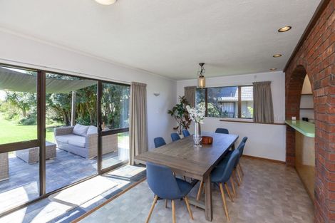 Photo of property in 10 Nuhaka Place, Paraparaumu Beach, Paraparaumu, 5032