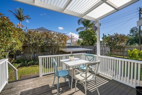 Photo of property in 7 High Street, Devonport, Auckland, 0624